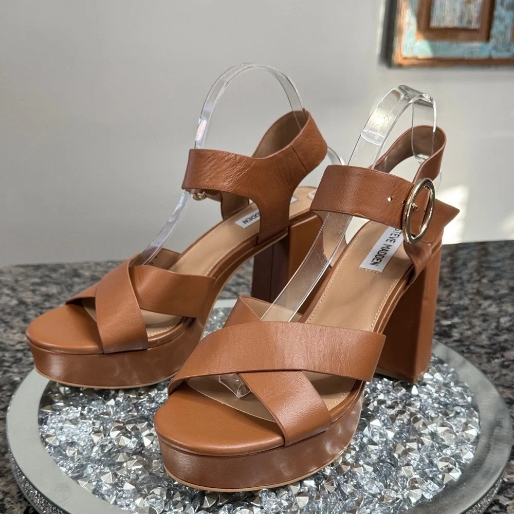 Steve Madden Elkins leather Tan Platform Sandals NEW 11